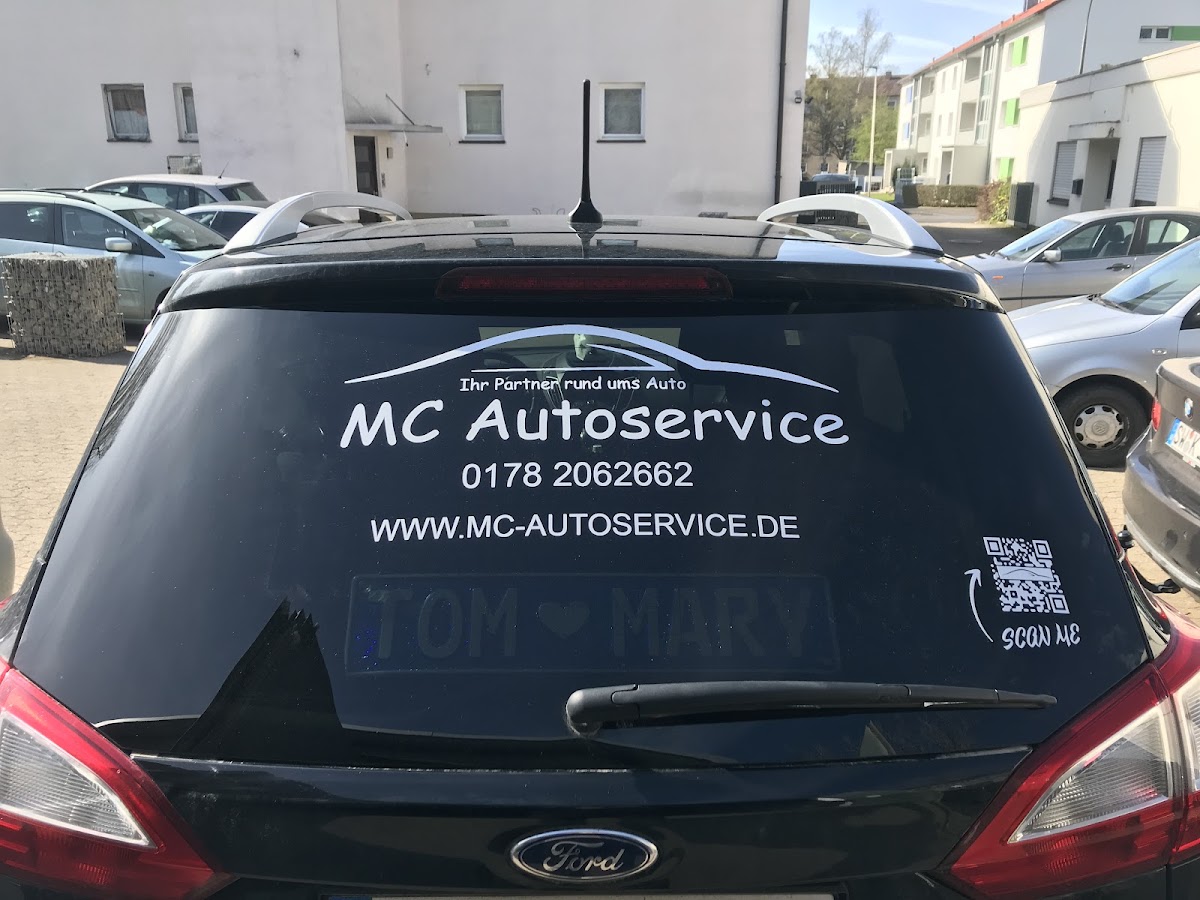 Unser Servicefahrzeug, immer unterwegs für Sie